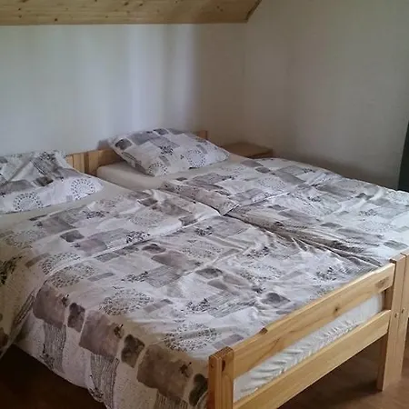 Balaton Nyaraló *